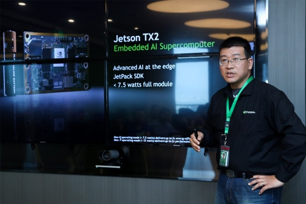 在终端人工智能领域，NVIDIA的Jetson TX2为何如此受青睐？